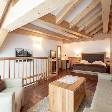 Hotel Gran Paradis Кампитело ди Фаса Екстериор снимка