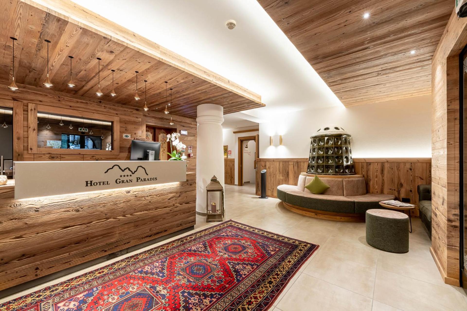 Hotel Gran Paradis Кампитело ди Фаса Екстериор снимка