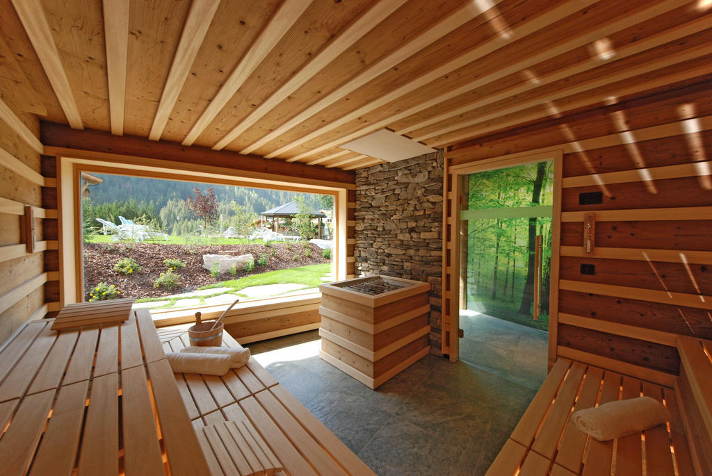 Hotel Gran Paradis Кампитело ди Фаса Екстериор снимка